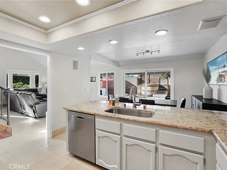 20981 Coastview Ln — Photo 24