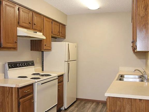 4th image of 949 Boston Way #61E630E5D