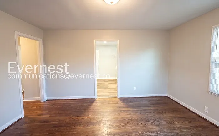 5725 Avenue O — Photo 10