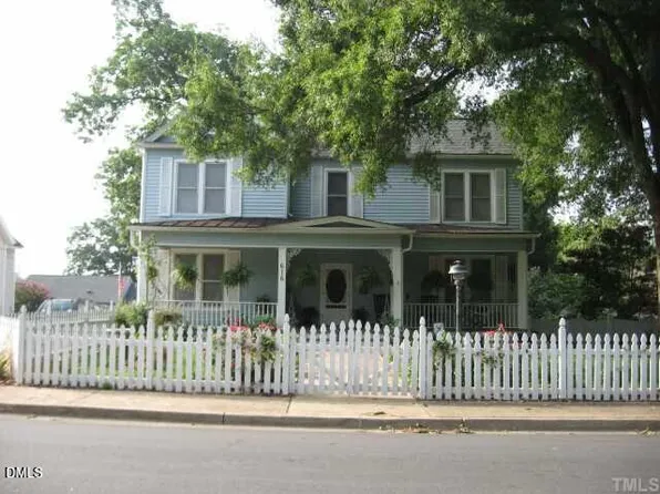 616 E Pine St, Lincolnton, NC 28092