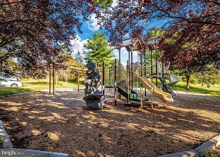 3534 Winthrop Ln — Photo 43