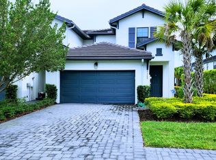 7369 Rockefeller Dr, Naples, FL 34119