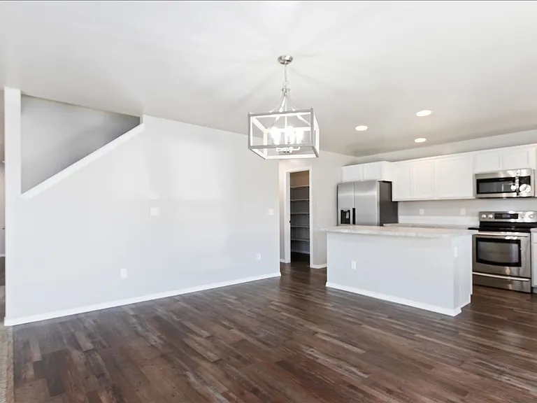 2044 Kodiak St — Photo 45