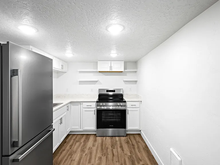 781 S 1800 W #3 — Photo 6