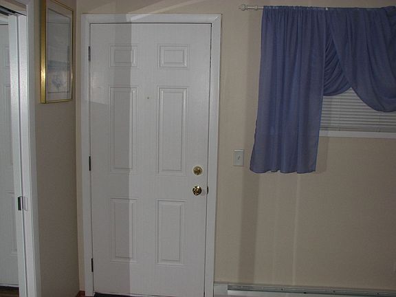 4th image of 165 Dover Dr APT 11