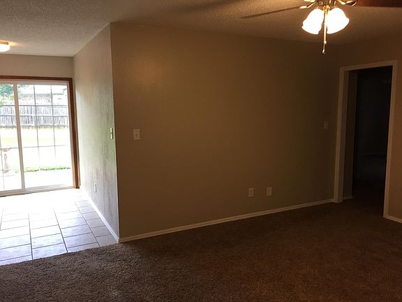 5th image of 43 Mojave Dr
