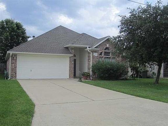 2nd image of 5710 Emily Ln