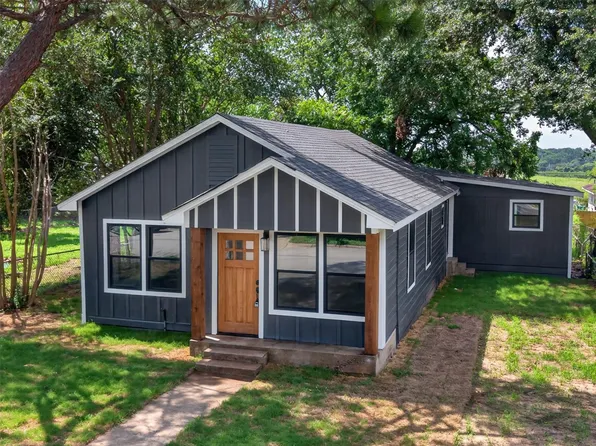 1506 Clay St, Brenham, TX 77833