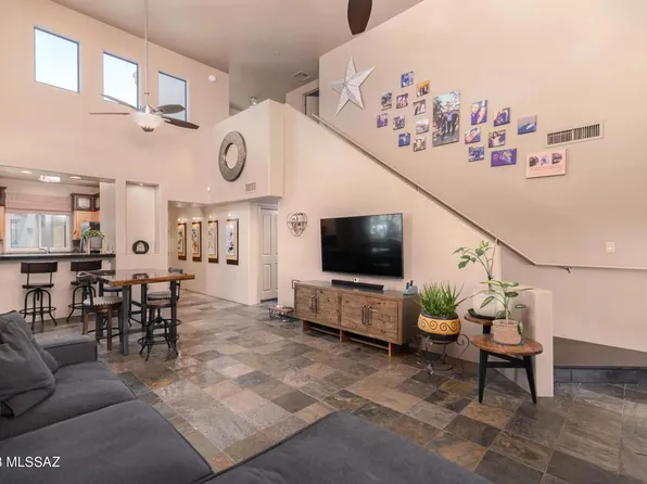 161 E Bishop Ln, Vail, AZ 85641