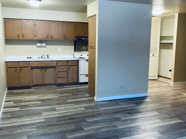 19 Plex Merrill, 1601 E 10th St APT 206, Merrill, WI 54452
