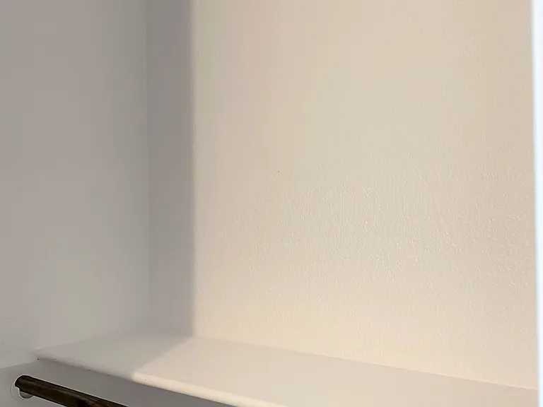 Bedroom 3 
Reach-In Closet