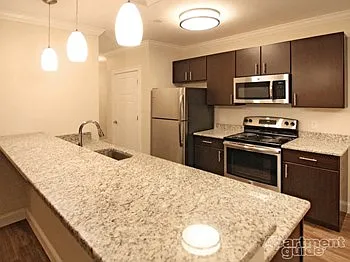 241 Washington St #2-106