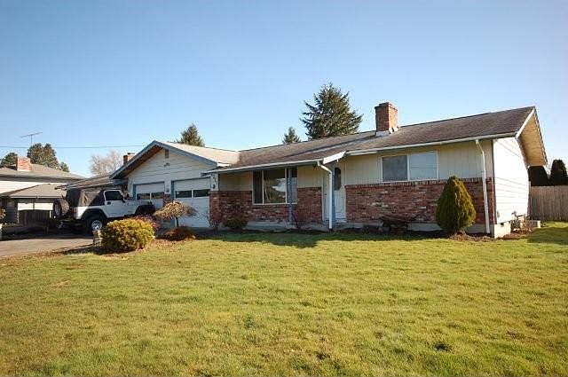 1st image of 2209 122nd Ave E