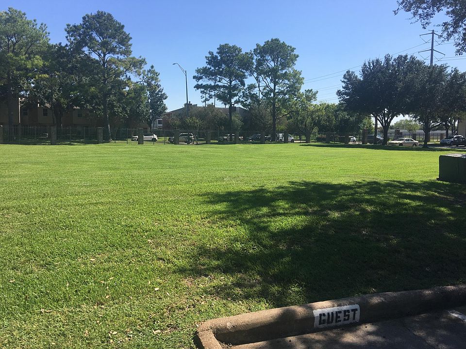 1st image of 3900 Woodchase Dr APT 46