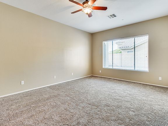 4th image of 41806 N Iron Horse Ct