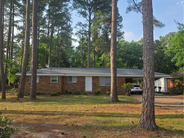 1125 Oakwood St, Fayetteville, NC 28303