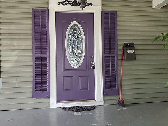 3rd image of 111 W Wilson Blvd