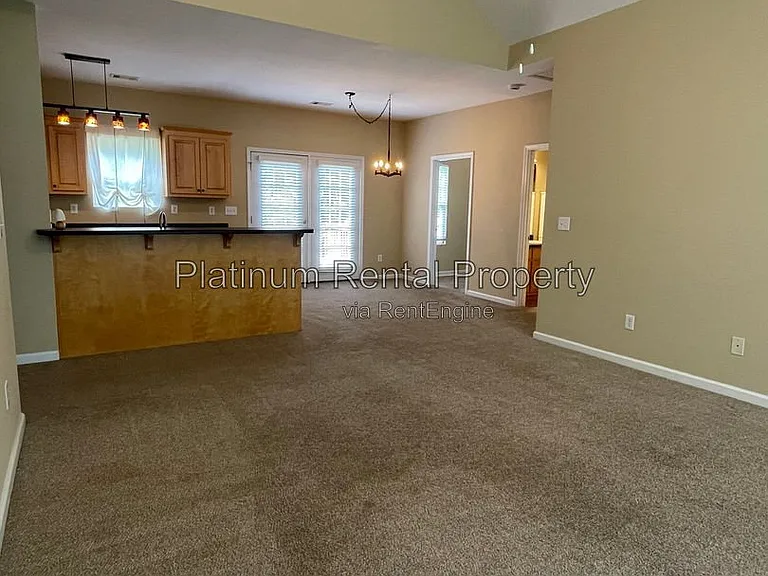 144 Pointe Cir — Photo 11
