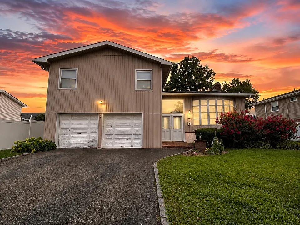 46 Barry Dr
