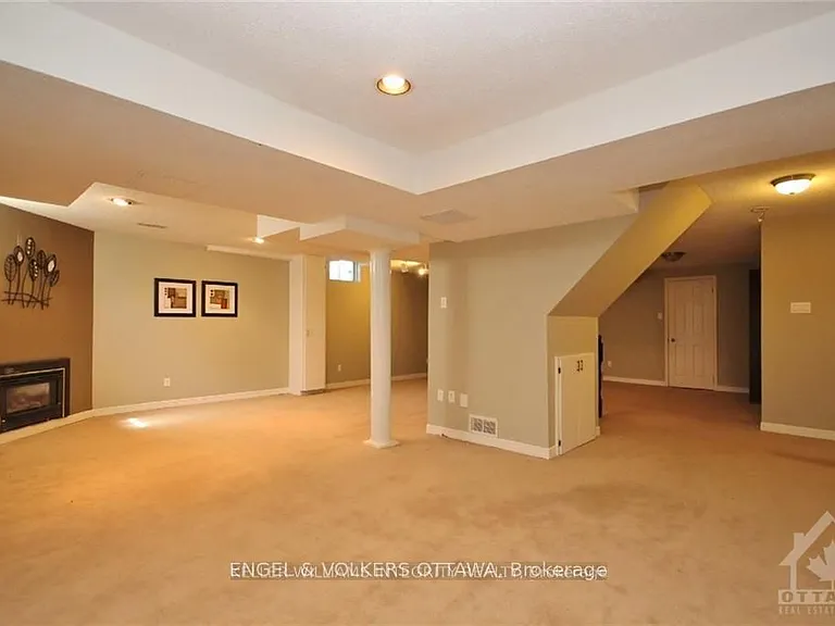 28 Country Club Dr — Photo 23