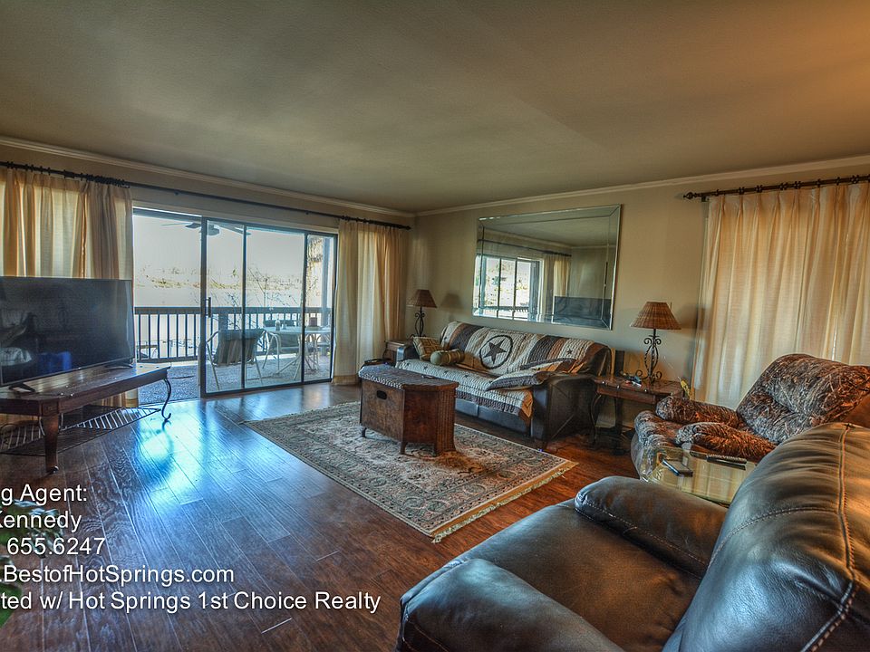 1st image of 200 Hamilton Oaks Dr