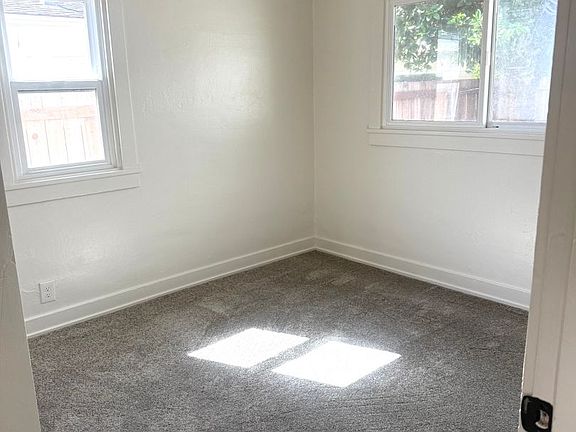 4th image of 1715 Chino St