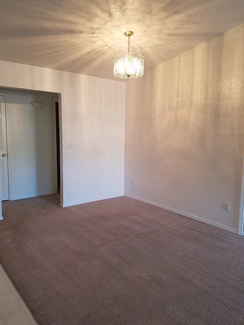4749 N. Viewpoint Drive — Photo 4