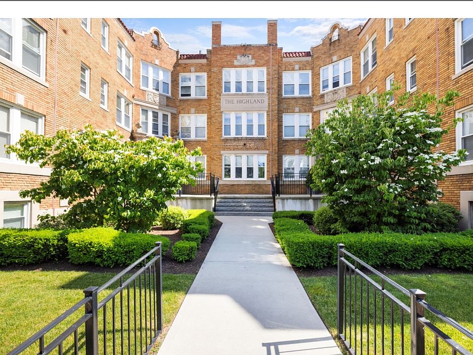 2nd image of 525 Highland Ave APT 27