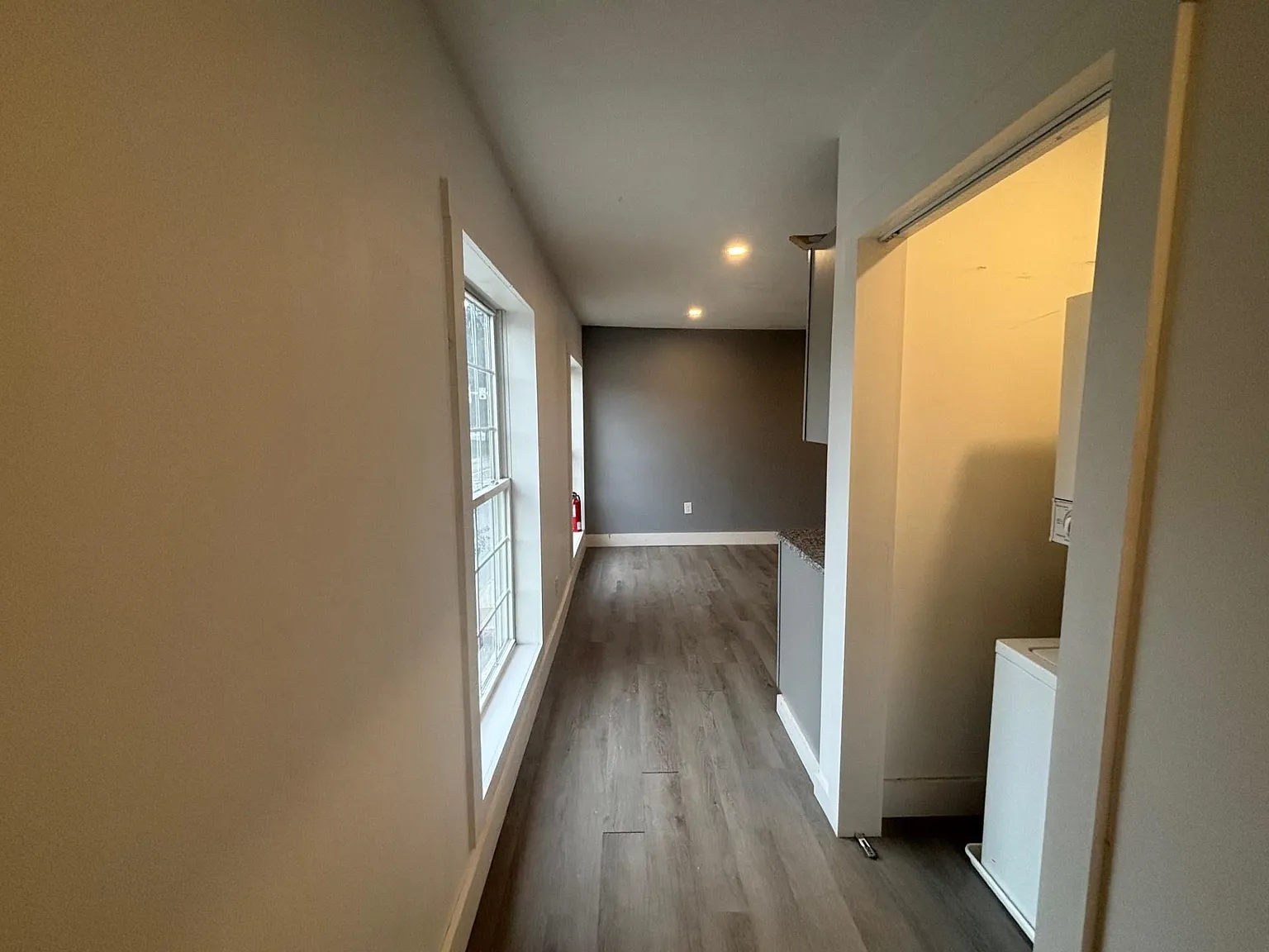 2 bed, 2.0 bath, 1450 sqft, $1,950 — Photo 2
