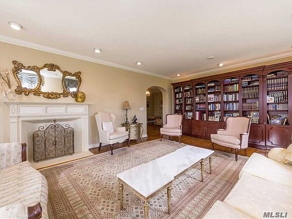 4th image of 819 Broadway APT 2O