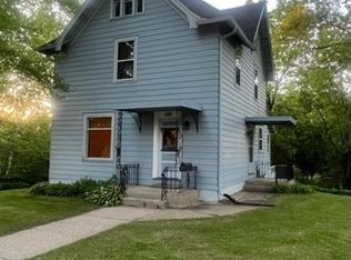 416 1st St SW, Faribault, MN 55021