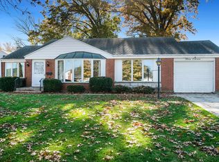 311 Sunset Ln, Mount Morris, IL 61054