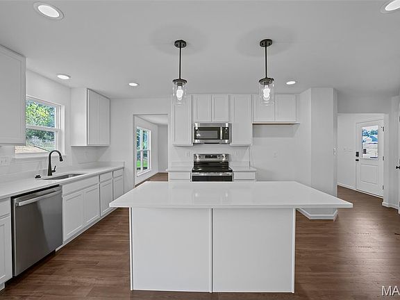 7th image of this home