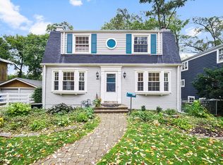 403 N Wille St, Mount Prospect, IL 60056