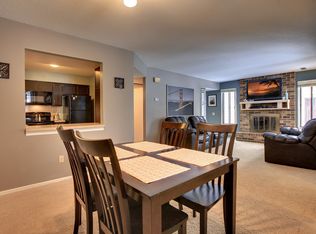 2453 Wimbledon Bay, Woodbury, MN 55125