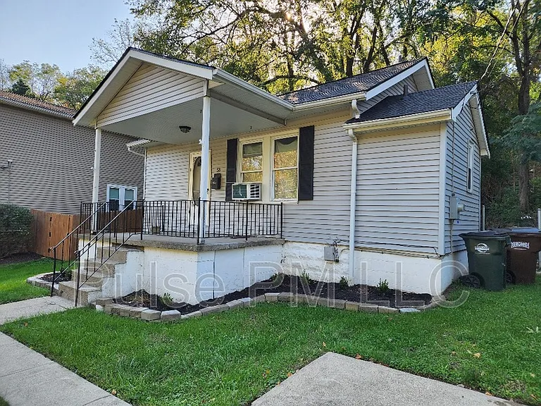 58 Tower Hill Rd — Photo 3
