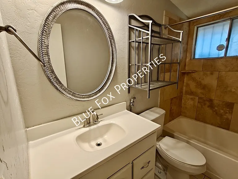 5901 N Oracle Rd #18 — Photo 16