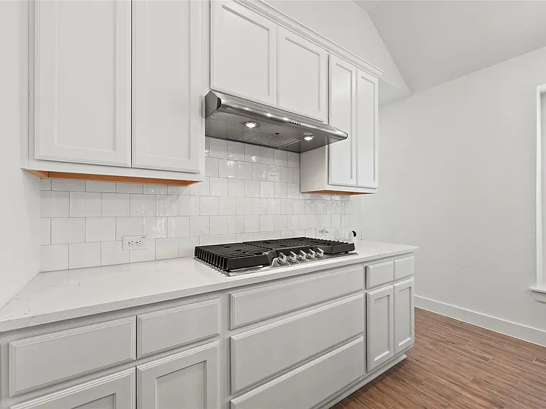 18402 Mesquite Flats Trl — Photo 7