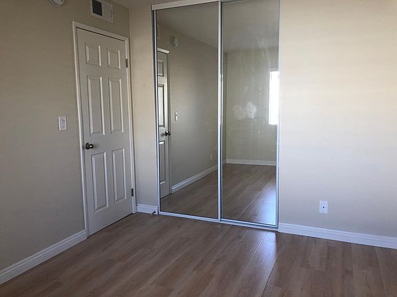 4th image of 321 S 6th St APT 311