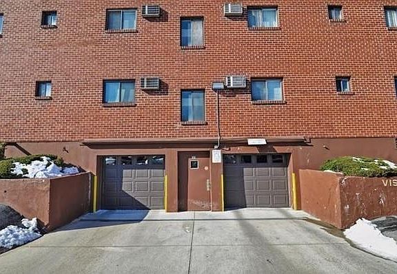 4th image of 585 Revere Beach Pkwy APT 211