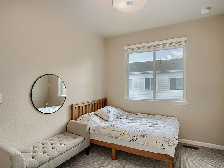 1909 S Poplar Ct — Photo 22