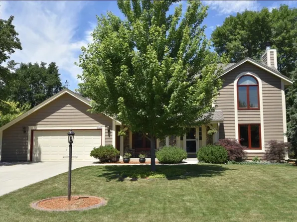 N108W16184 Carriage AVENUE, Germantown, WI 53022