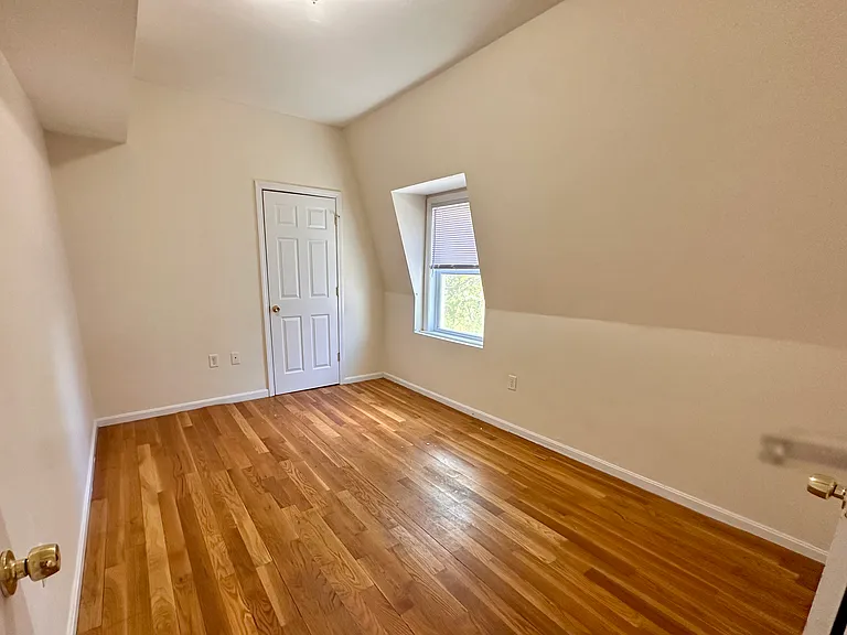 24 Mount Everett St #3 — Photo 5