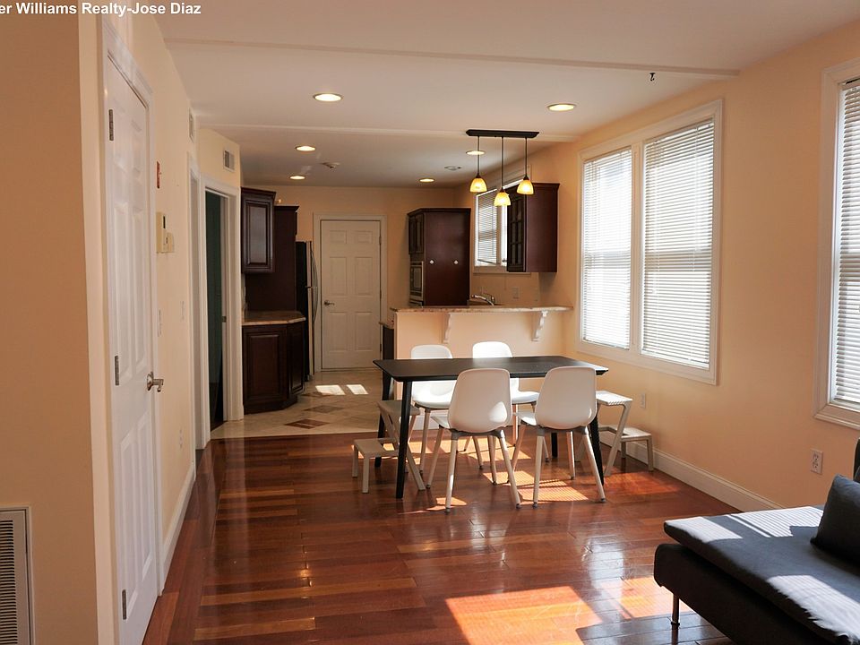 1st image of 132 Elton St APT 5
