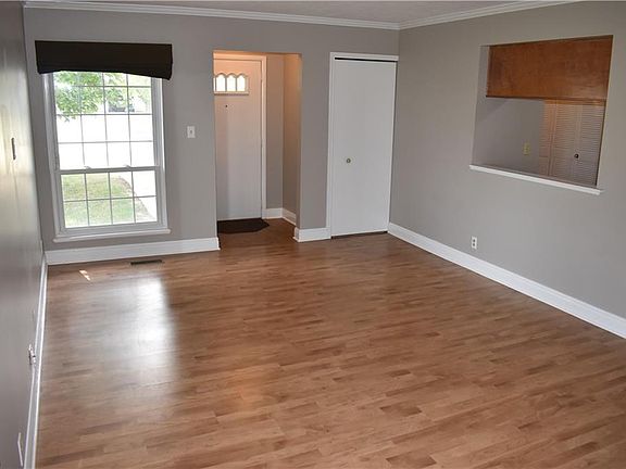 5th image of 6863 Colonial Dr APT D