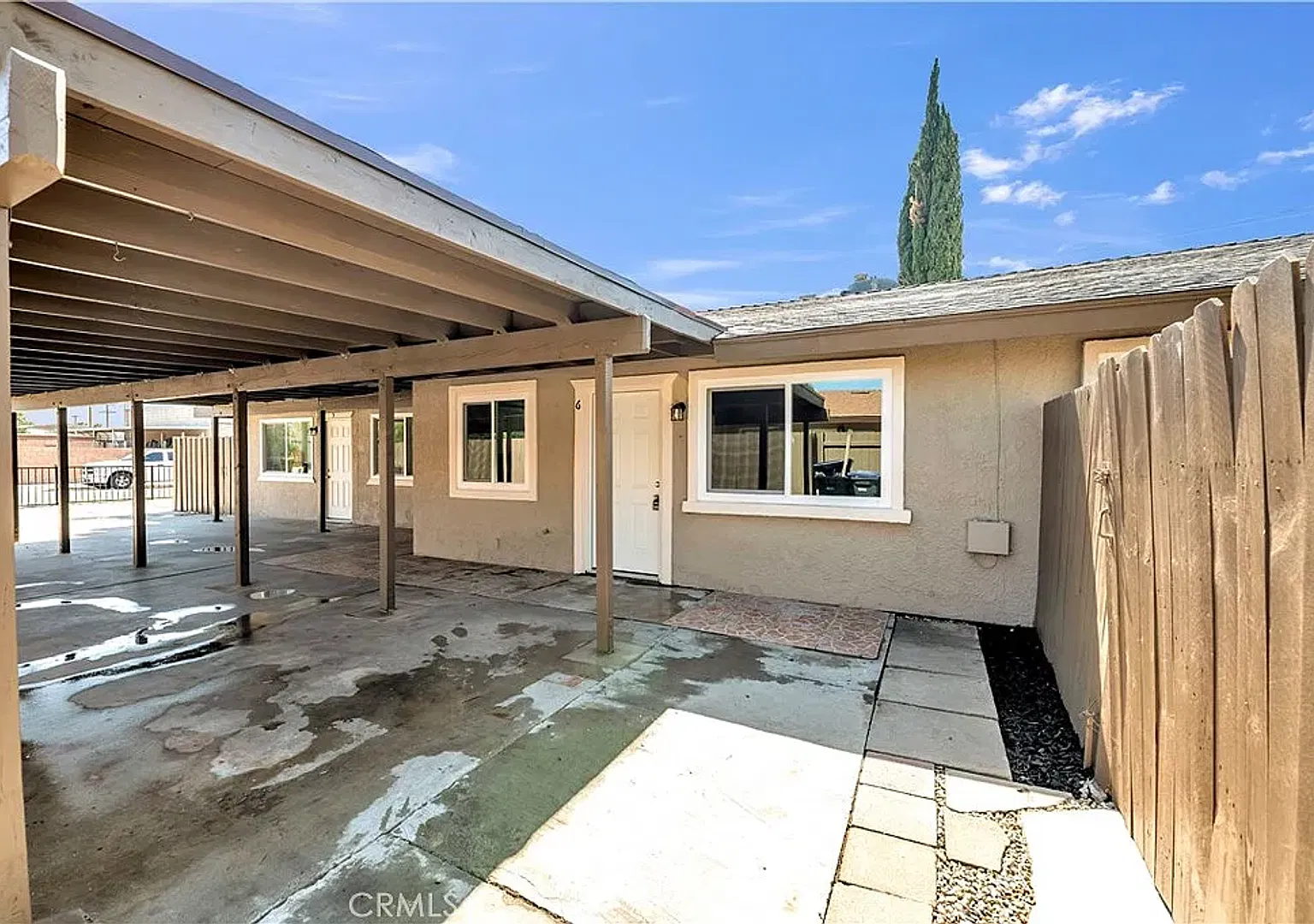 3 Bedroom 1 Bath For Rent — Photo 1