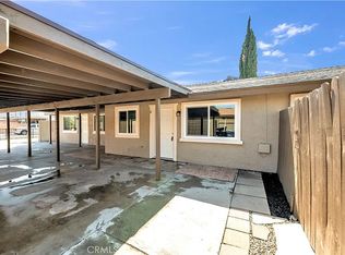 470 W Kimball Ave APT 6, Hemet, CA 92543
