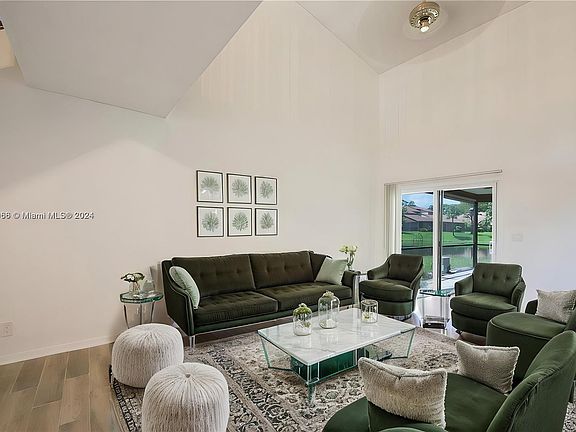 2nd image of 6183 Live Oak Ct APT B