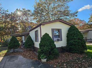 1800 Osborn Ave, Riverhead, NY 11901