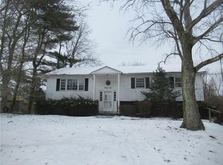 42 Trenton Rd, Fishkill, NY 12524